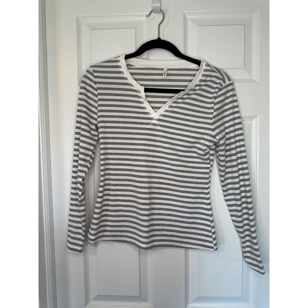 Halara Grey White Striped Ribbed Long Sleeve Split V-Neck Top Small
